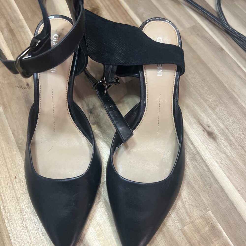 Karl Lagerfeld Women's Black Robin Pointed Pump With Bow Strap| US Size 8M